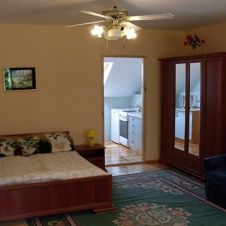Apartamenty Wakacyjne Nad Jeziorem Juksty Мронгово Екстериор снимка